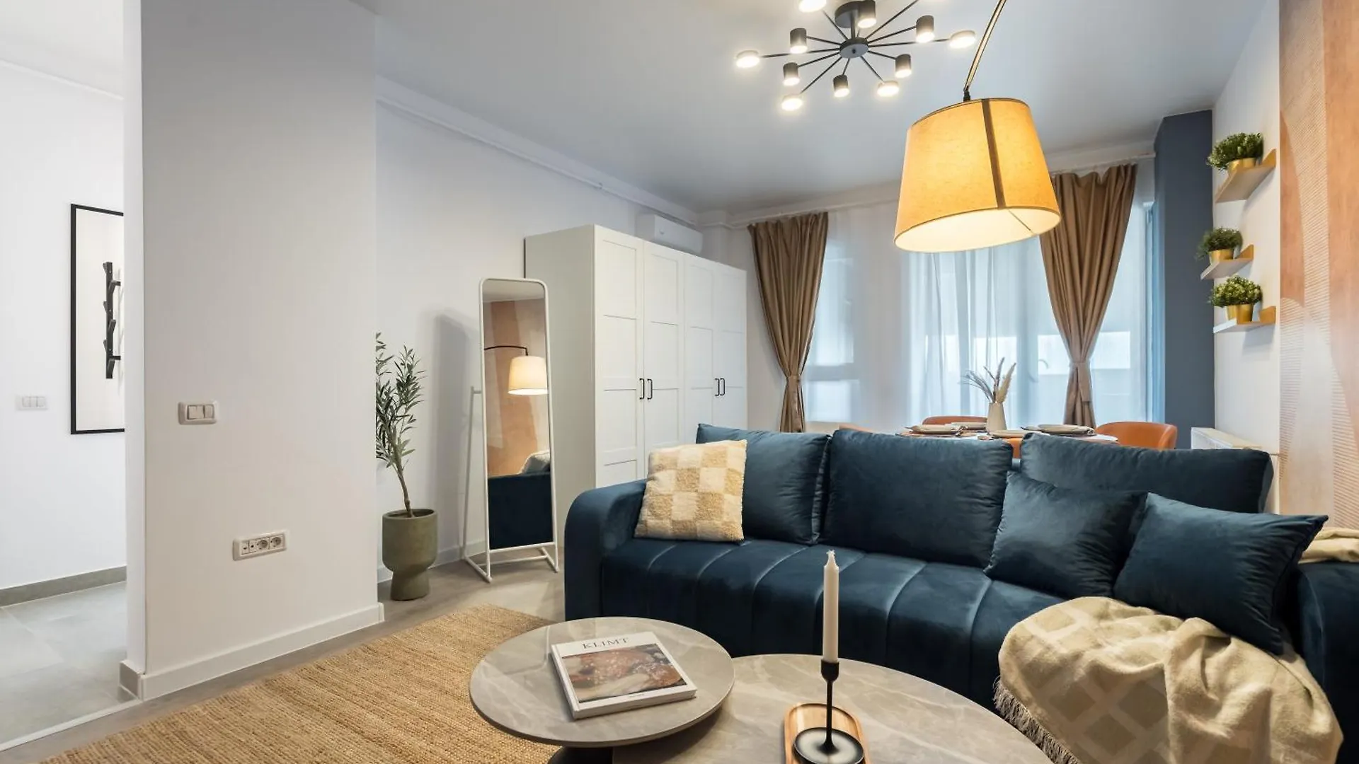 Central Spacious Apartment 1009 Bucharest
